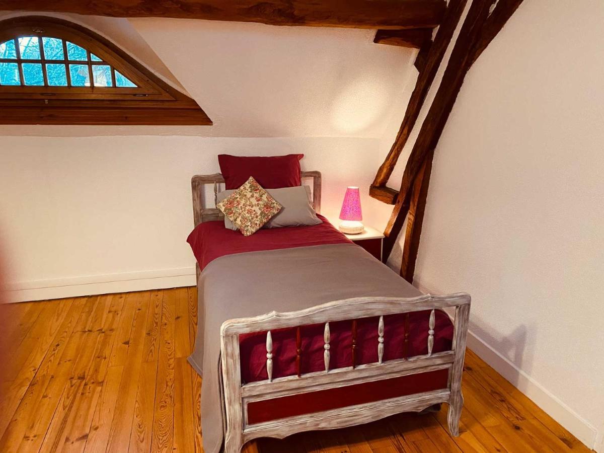 Bed and Breakfast Le Moulin De Pasnel Monteaux Esterno foto
