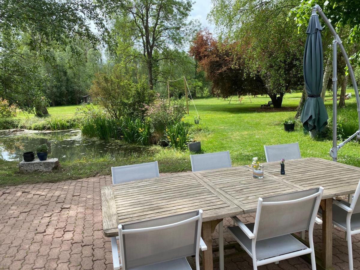 Bed and Breakfast Le Moulin De Pasnel Monteaux Esterno foto